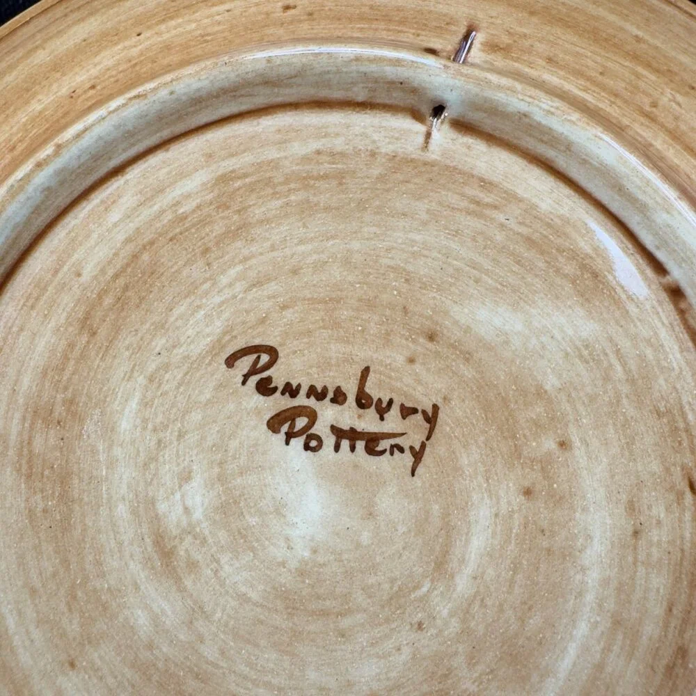 Pennsbury Pottery Farm‎ Folk Art Scene Hand Painted 8inch Round Plate Dish VTG
